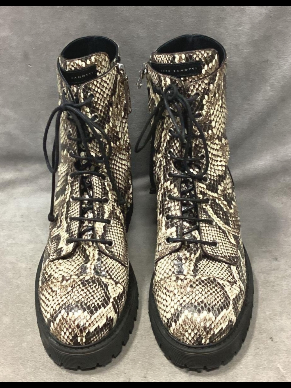 Giuseppe Zanotti Snakeskin Embossed Logo Leather Sole